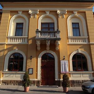 Mádi Kúria Hotel Exterior photo