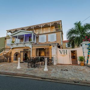 Hotel Victoria House Frederiksted Exterior photo