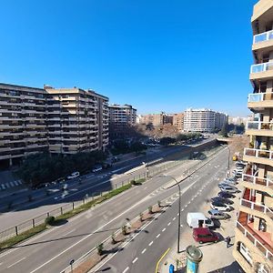 Espacioso apartamento con impresionantes vistas y garaje privado - Dos Torres Tauriel Zaragoza Exterior photo