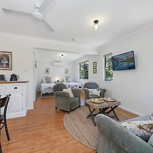 Sweet Cottage, Sleeps 4 - Stroll To Maleny Exterior photo