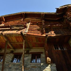 Hotel Rifugio Vieux Crest Champoluc Exterior photo