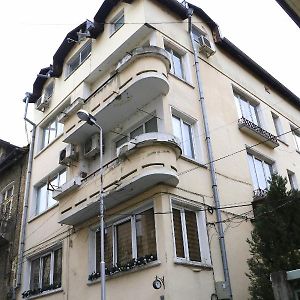 Apartamento Dauntaun Veliko Ternovo Veliko Tárnovo Exterior photo