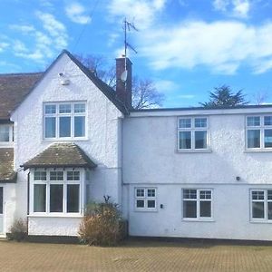 Dove House Bed and Breakfast Cheltenham Exterior photo