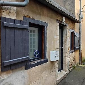 Chaleureuse Petite Maison De Bourg Beaumont-sur-Sarthe Exterior photo