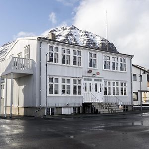 Einarshúsid Guesthouse Bolungarvík Exterior photo