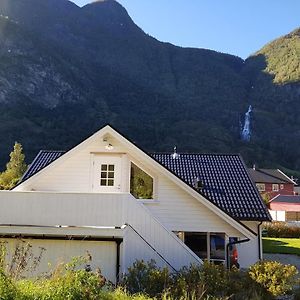 Bright And Cozy Apartment 1.5Km From City Centre Aurland Exterior photo