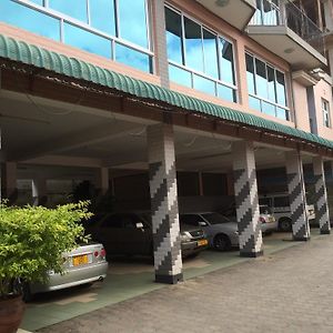 Mc-Elly'S Hotel Arusha Exterior photo