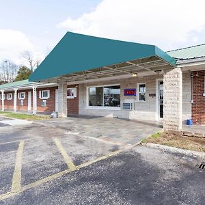 Oyo Hotel Cave City Ky Exterior photo