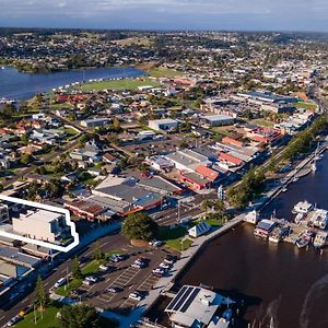 Harbour Views Villa Lakes Entrance Exterior photo