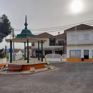 Casa Do Ninho - Entre O Campo E A Praia Villa Cadaval Exterior photo