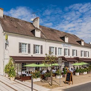 Hotel Absolue Renaissance Magny-Cours Exterior photo