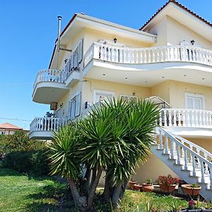 Villa Dani Egio Exterior photo