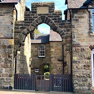 Apartamento Underneath The Arches Penicuik Exterior photo