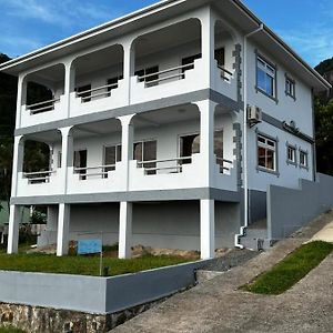 Apartamento Western Ocean Breeze Self Catering Victoria Exterior photo