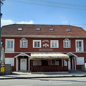 Hotel Twins Hurbanovo Exterior photo