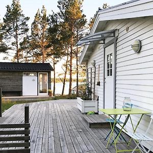Gorgeous Home In Vikbolandet With Wifi Arkosund Exterior photo