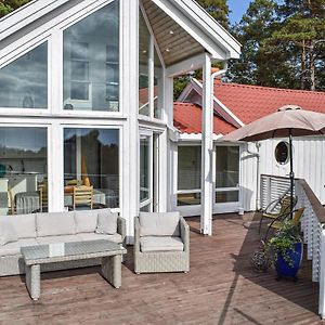Gorgeous Home In Frvik With Kitchen Veden Exterior photo
