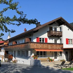 Apartamento Gaestehaus Am Brunnen Bad Hindelang Exterior photo