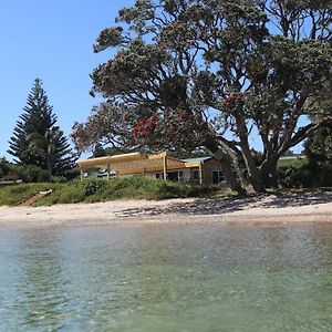 Ruahau - Pataua South -Absolute Waterfront Villa Exterior photo