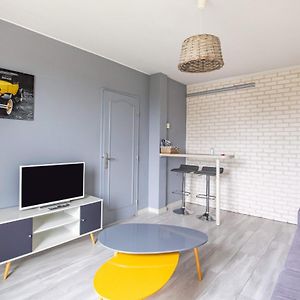 Apartamento Appart T3 Bien situé a Bourges + Wifi Exterior photo
