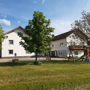 Apartamento Landhaus-Stockinger Büchlberg Exterior photo