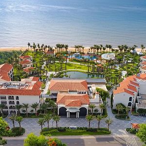 Radisson Resort Phan Thiet Exterior photo