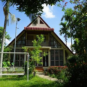 Suksanti Coliving And Vacation Villa Chiang Rai Exterior photo