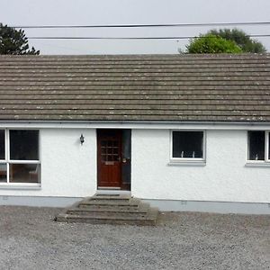 Lovely 3 Bedroom Bungalow Located In Drummore Exterior photo