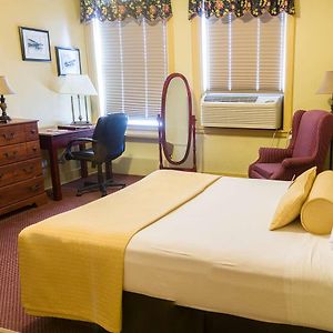 Genetti Hotel, Surestay Collection By Best Western Williamsport Room photo