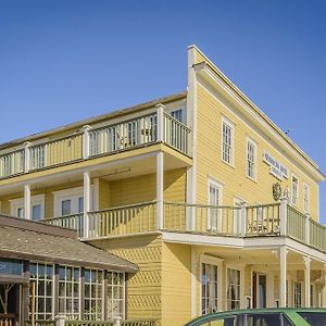 Mendocino Hotel&Garden Exterior photo