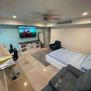 Luxury Cozy Studio - 5 Min To Beach Fort Lauderdale Exterior photo
