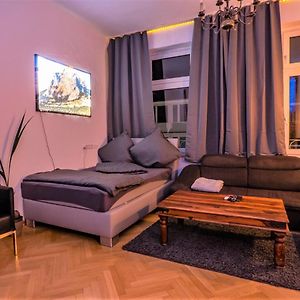 #213 Lux-Room - Zentrum Neuss - Naehe Duesseldorf Messe Mit Netflix & Prime Exterior photo