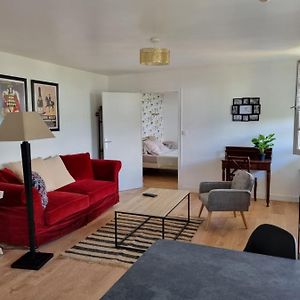 Location saisonnière appartement situé à Saumur Exterior photo