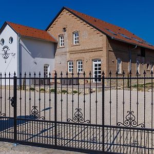 Magtár Villa Bóly Exterior photo