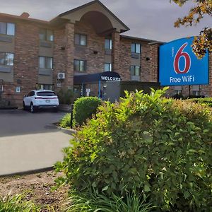 Motel 6-Milwaukee, Wi - Glendale Exterior photo