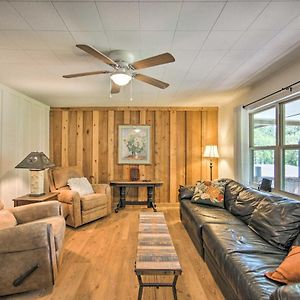 Quiet Home On Lake Hawkins With Kayaks And Dock! Exterior photo