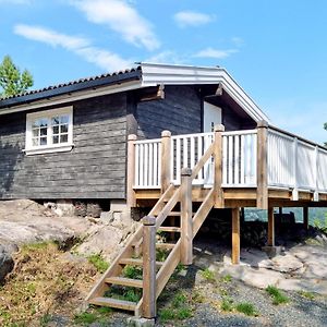1 Bedroom Amazing Home In Lyngdal Exterior photo