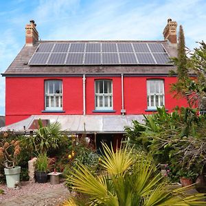 Western House Bed and Breakfast Llangennith Exterior photo