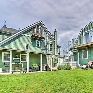 Epic Brunswick Apartment, Deck With Private Hot Tub! Exterior photo