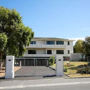 Cape Dawn Guest House Parow Exterior photo