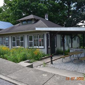 Bungalow In Bloom Villa French Lick Exterior photo