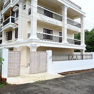 Visao Aparthotel Goa Vieja Exterior photo
