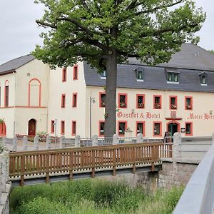 Gasthof Und Hotel Roter Hirsch Claußnitz Exterior photo