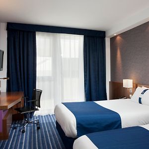 Holiday Inn Express Madrid Leganes, an IHG Hotel Room photo