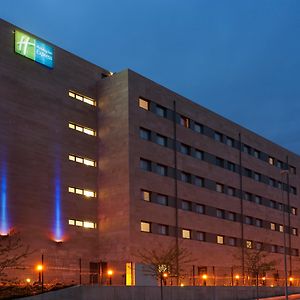 Holiday Inn Express Sant Cugat, An Ihg Hotel Sant Cugat del Vallès Exterior photo