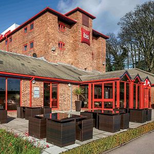 Hotel ibis London Luton Airport Exterior photo