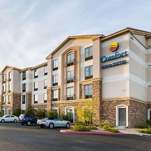 Comfort Inn & Suites Henderson - Las Vegas Exterior photo