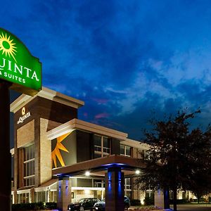 Hotel La Quinta By Wyndham Dallas I-35 Walnut Hill Ln Exterior photo