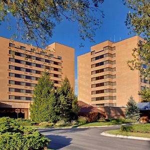 Hotel Hilton Chicago/Northbrook Exterior photo