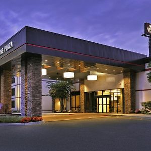 Hotel Crowne Plaza Suffern-Mahwah By Ihg Exterior photo